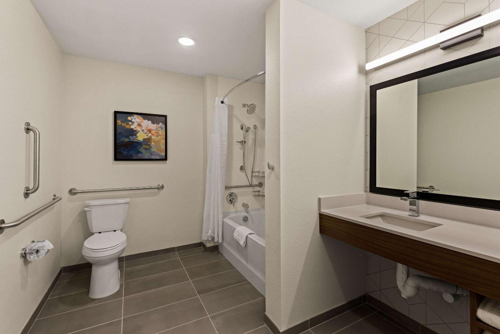 Everhome Suites El Paso Airport Near Fort Bliss Loma Terrace Exterior foto